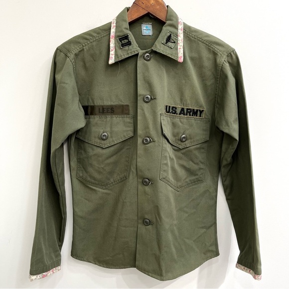 Vintage Repurposed Urban Renewal Military Surplus Jacket Ditsy Floral Trim Small - Picture 9 of 11